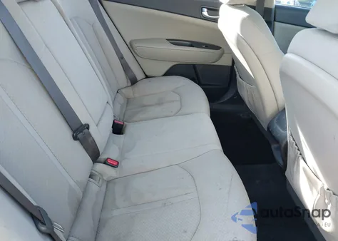 2016 Kia Optima Lx z USA, uszkodzony, nr VIN KNAGT4L30G5077092